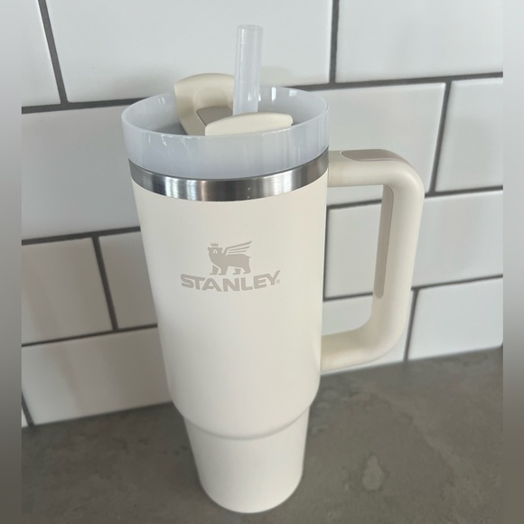 Stanley Accessories - 30 oz Stanley Cup - The Quencher H2.0 Flowstate